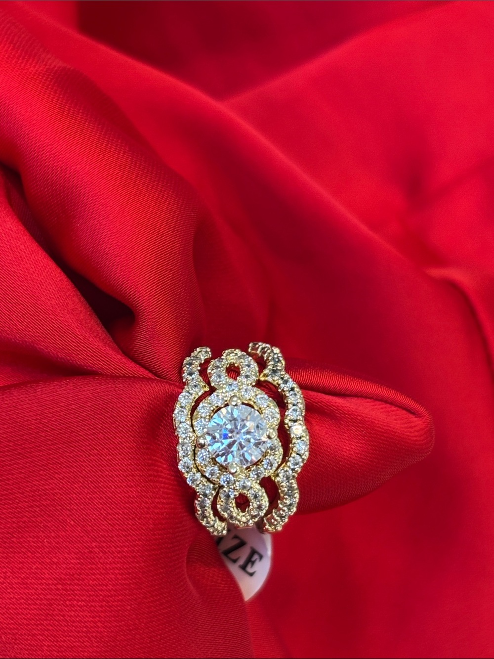 Bridal set Gold Plated set of (3) rings 
SIZE 7 NWT
